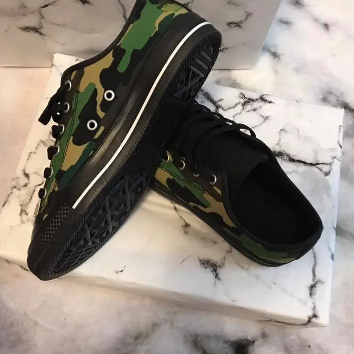 Green Camo Men's Sneakers, Best Camouflage Military Army Running Low Top Sneakers Shoes (US Size 7-14)